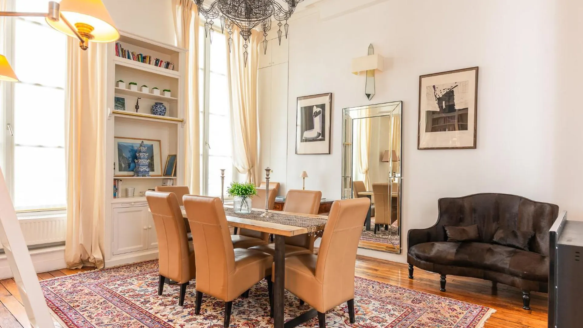 Luxury Typical Parisian Flat - 5 Min From Louvre Apartment France