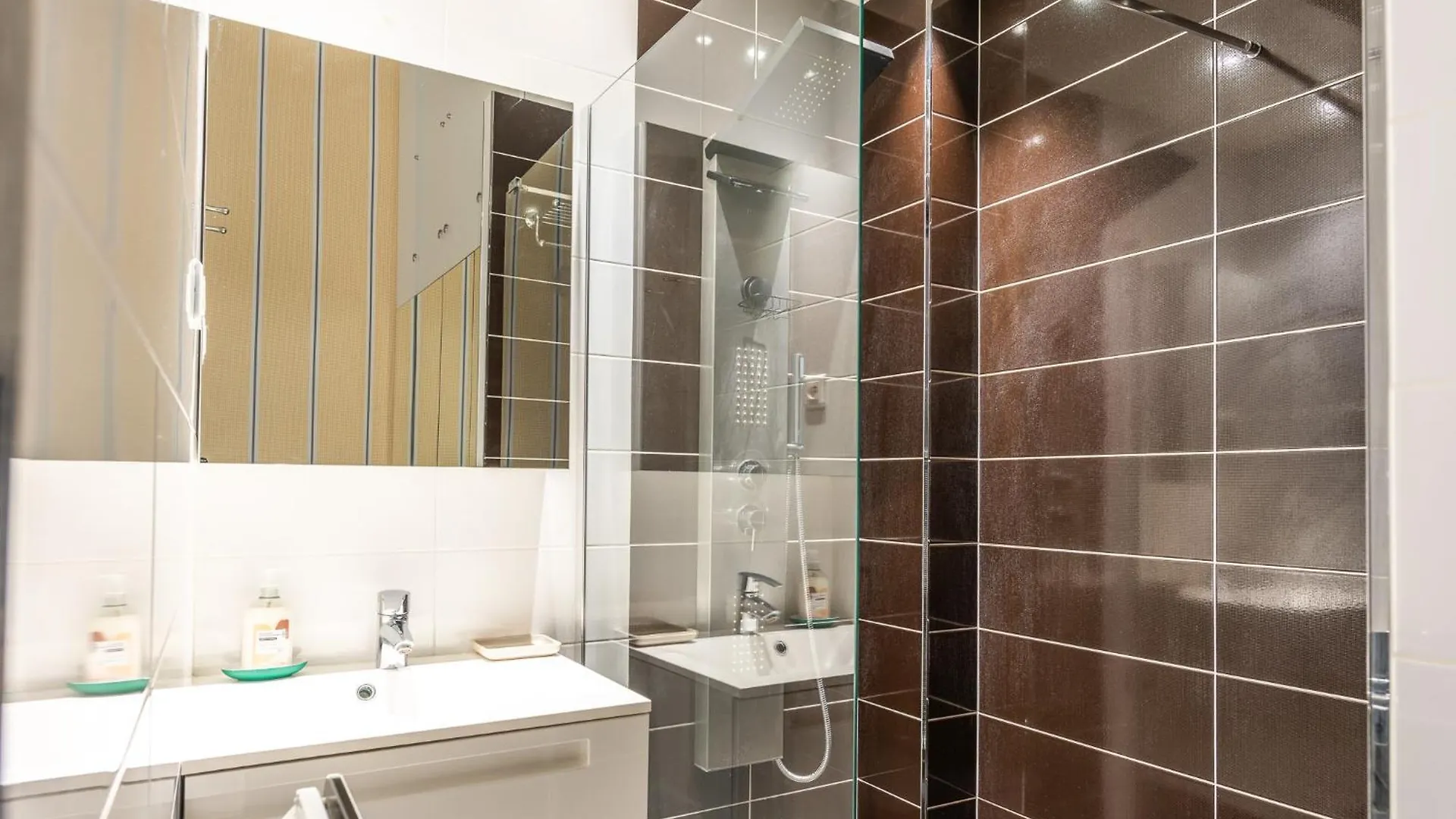 Luxury Typical Parisian Flat - 5 Min From Louvre Apartment