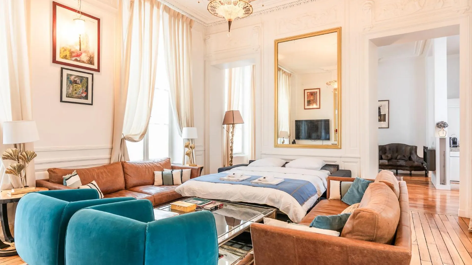 Luxury Typical Parisian Flat - 5 Min From Louvre Apartment