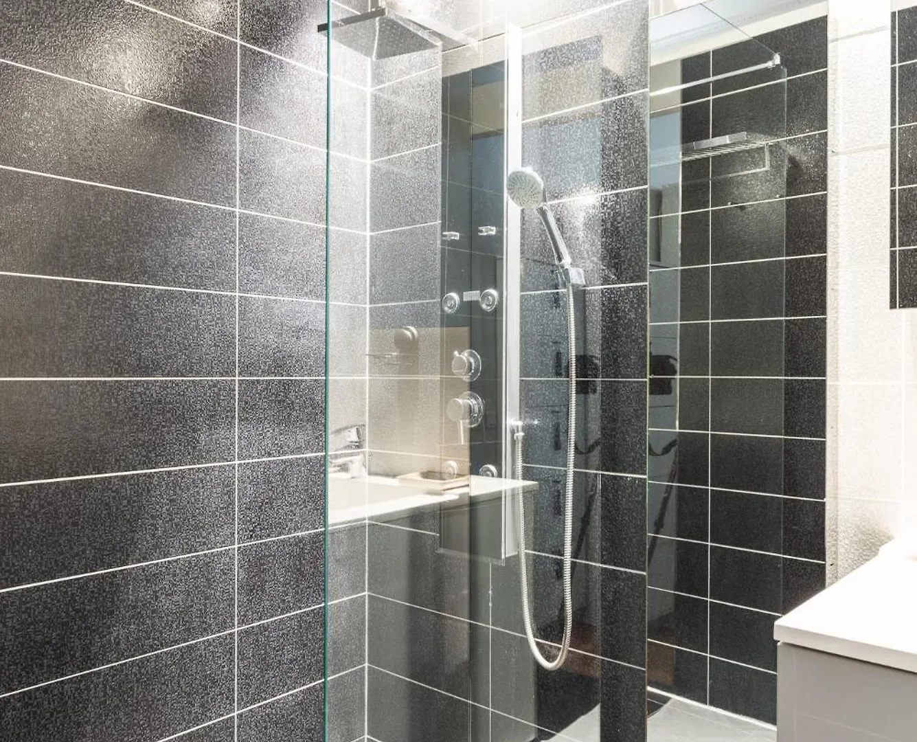 Luxury Typical Parisian Flat - 5 Min From Louvre Apartment  Paris